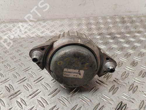 Used Engine mount MERCEDES-BENZ C-CLASS (W204) [2007-2015]  30943415