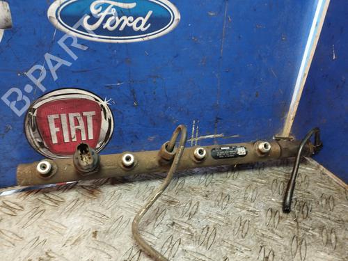 Used Injection rail RENAULT TRAFIC II Platform/Chassis (EL) 1.9 dCi 80 (EL0B) (82 hp) 17500573