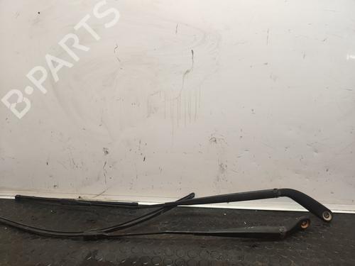 Used Front windshield wiper arm Front windshield wiper arm 17502464 17502464
