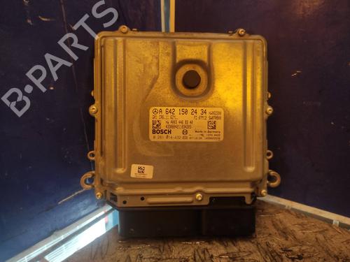 Used Engine control unit (ECU) MERCEDES-BENZ C-CLASS (W204) C 320 CDI (204.022) (224 hp) 17507815