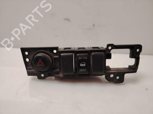 Advarselsbryter NISSAN NV200 / EVALIA Bus [2010-2026]  31329020