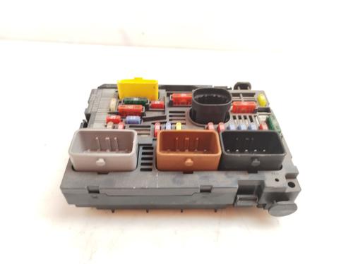 Used Fuse box PEUGEOT 3008 I MPV (0U_) [2009-2017]  24127579