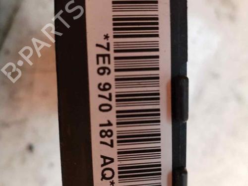 Fuse box VW TRANSPORTER T5 Van (7HA, 7HH, 7EA, 7EH) | BP18338838E1