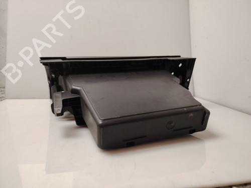 glove-box-renault-megane-iii-hatchback-bz01_-b3_-2008-32164826 main image