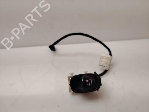Used Right front window switch MERCEDES-BENZ C-CLASS (W203) C 200 CDI (203.004) (116 hp) 33005330