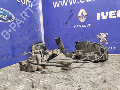 Høyre foran lås RENAULT MASTER III Van (FV) 2.3 dCi 100 RWD (FV0B, FV0H, FV0K) (101 hp) 17500363