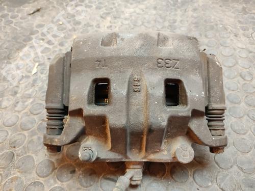 Used Right front brake caliper NISSAN NAVARA NP300 (D40) 2.5 dCi (144 hp) 17501329