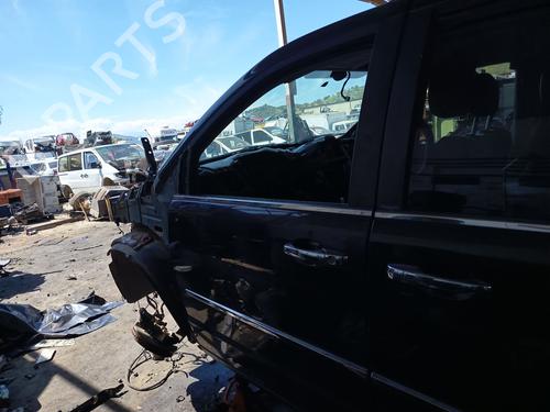Used Left front door CHRYSLER GRAND VOYAGER V (RT) 2.8 CRDi (163 hp) 25030134