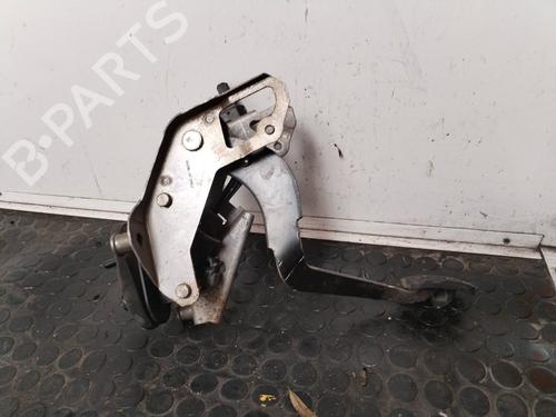 Used Clutch pedal FORD FIESTA VI (CB1, CCN) 1.25 (60 hp) 17503766