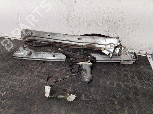 Used Front right lock MERCEDES-BENZ VITO Bus (W639) 113 CDI (639.701, 639.703, 639.705) (136 hp) 17625380