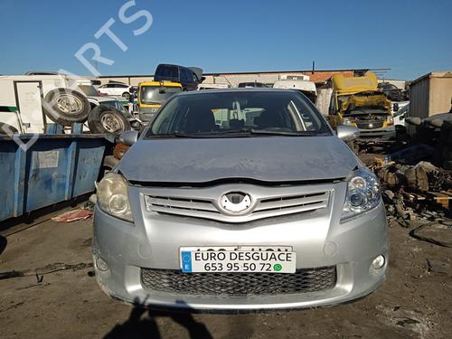 Fuse box TOYOTA AURIS (_E15_) | BP17501675E1