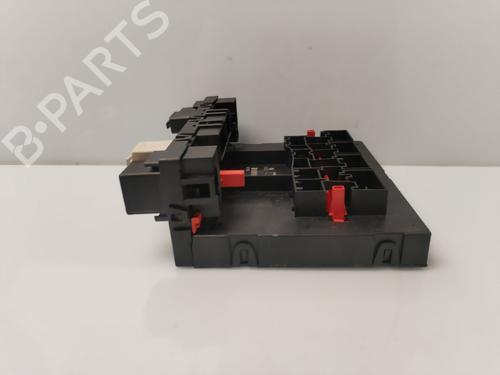 Fuse box AUDI A4 B7 Avant (8ED) | BP30946210E1