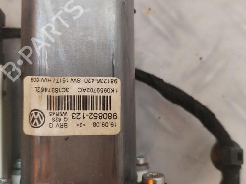 Right front window motor VW PASSAT B6 (3C2) 1.9 TDI | BP35986982E20 - Image 4