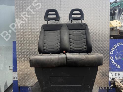 Used Right front seat Right front seat 37631159 37631159