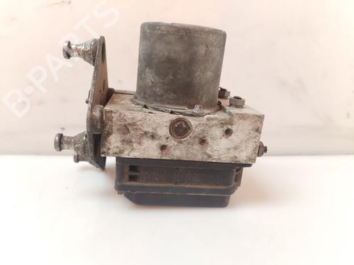 Used ABS pump ABS pump MERCEDES-BENZ SPRINTER 3-t Bus (B906) 224 (906.713) (258 hp) 33943841 33943841