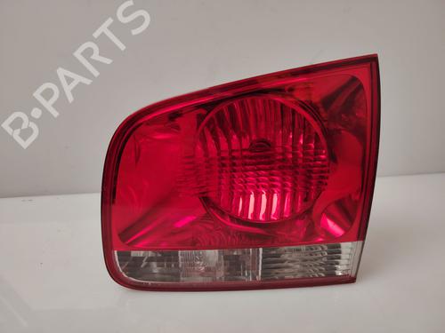 Højre baglygte bagklap VW TOUAREG (7LA, 7L6, 7L7) 2.5 R5 TDI (174 hp) 31612347