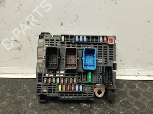 Sikringsdåse CITROËN C4 Picasso II 1.6 BlueHDi 120 (120 hp) 17503157