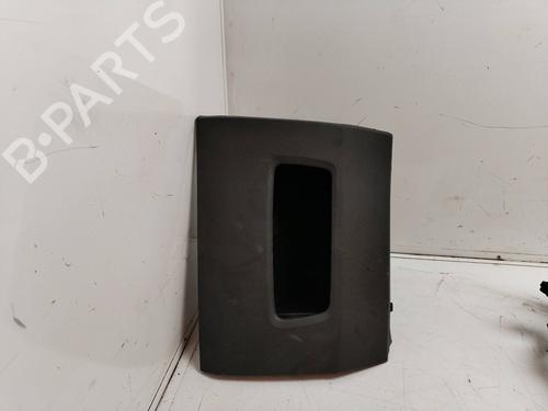 Used Glove box RENAULT RAPID Box Body/MPV (F40_, G40_) [1985-2001]  17505300