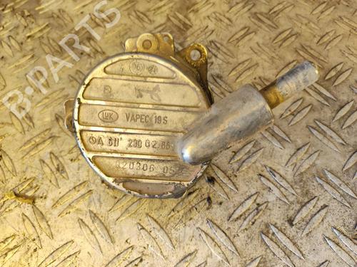 Used Vacuum pump MERCEDES-BENZ SPRINTER 2-t Van (B901, B902) [1995-2006]  17509620