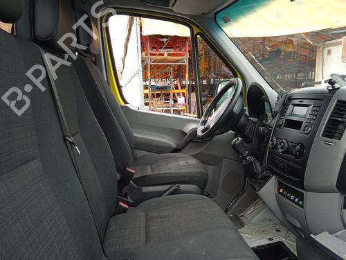 Fuse box MERCEDES-BENZ SPRINTER 4,6-t Van (B906) 416 CDI (906.653, 906.655, 906.657, 906.633, 906.635,... | BP17501039E1 