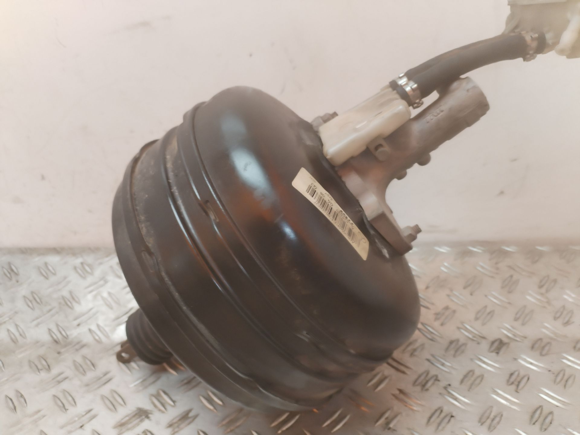 Servo brake MERCEDES-BENZ VITO Bus (W639) 25846245 | B-Parts