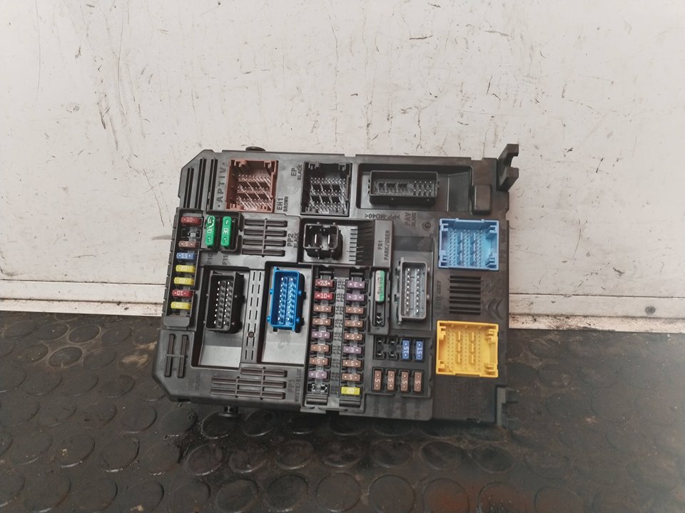 Fuse box TOYOTA PROACE VERSO Bus (MPY_) 1.6 D4d (MPY2) 17503808 BParts