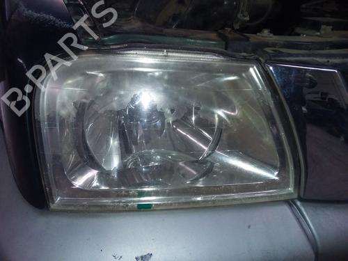 Used Right headlight MITSUBISHI L200 (K7_T, K6_T, K5_T) [1996-2011]  31044970