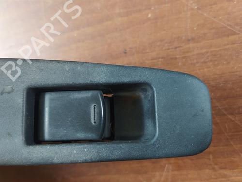 Used Right rear window switch NISSAN QASHQAI / QASHQAI +2 I (J10, NJ10, JJ10E) 2.0 dCi (150 hp) 23275380