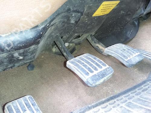 Used Clutch pedal LAND ROVER RANGE ROVER II (P38A) [1994-2002]  26122299