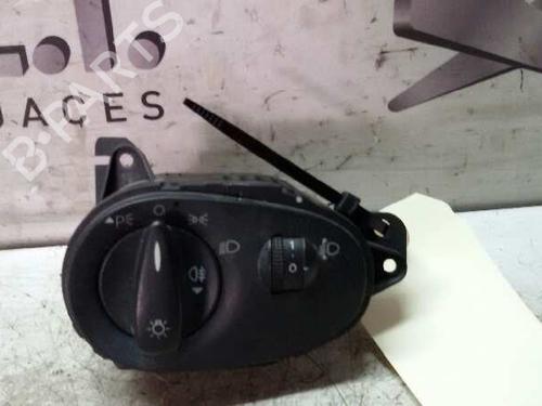 Commande de phare FORD FOCUS I Saloon (DFW) 1.6 16V (100 hp) 17843424