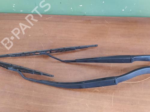 Used Front windshield wiper arm NISSAN X-TRAIL II (T31) [2007-2018]  26122325