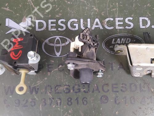 Used Tailgate lock TOYOTA AYGO (_B1_) 1.0 (KGB10_, KGB10R) (68 hp) 17853540