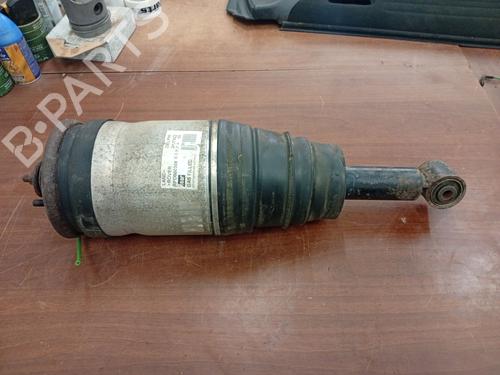 Used Left rear shock absorber Left rear shock absorber LAND ROVER DISCOVERY III (L319) 2.7 TD 4x4 (190 hp) 34473190 34473190