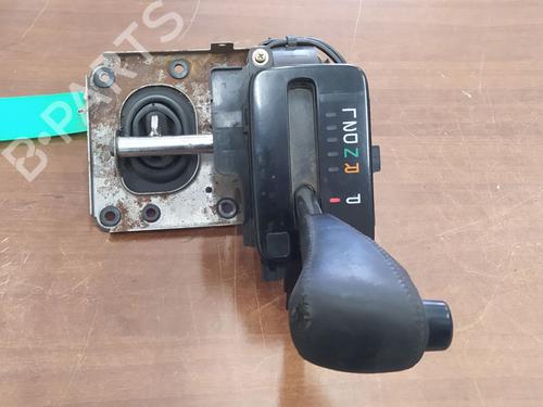 Leva del cambio Leva del cambio TOYOTA LAND CRUISER 100 (_J1_) 4.2 TD (HDJ100_, HDJ100) (204 hp) 36387233 36387233