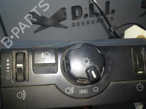 Used Headlight switch LAND ROVER FREELANDER 2 (L359) 2.2 TD4 4x4 (152 hp) 17842283