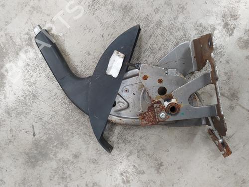 Used Hand brake NISSAN QASHQAI I (J10, NJ10) 2.0 dCi (150 hp) 17842540