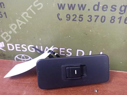 Used Right rear window switch LAND ROVER DISCOVERY III (L319) 2.7 TD 4x4 (190 hp) 17841339