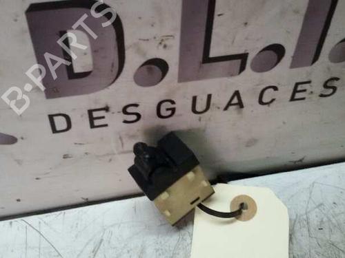 Used Left front window switch JEEP CHEROKEE (KJ) 2.5 CRD 4x4 (143 hp) 18465740