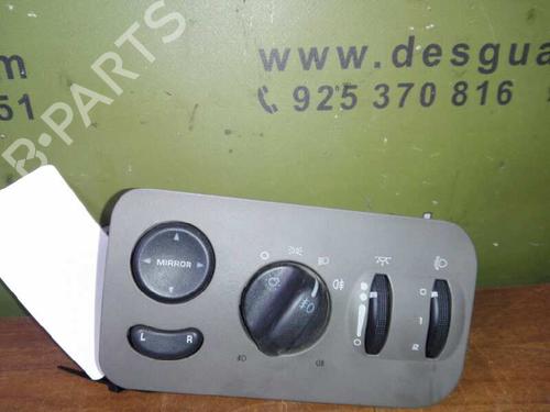Used Headlight switch CHRYSLER VOYAGER IV (RG, RS) 3.3 AWD (174 hp) 17849348