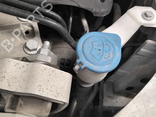 windscreen-washer-tank-land-rover-range-rover-evoque-l538-2011-2012-2013-2014-2015-2016-2017-2018-2019-36785643 main image