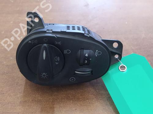 Used Headlight switch Headlight switch 37013546 37013546