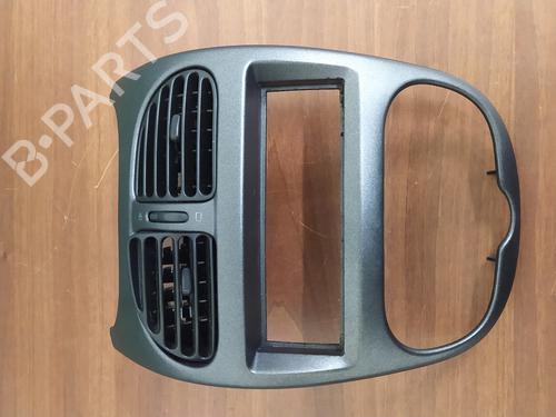 Used Air vent PEUGEOT 206 Hatchback (2A/C) 1.6 i (89 hp) 23102210