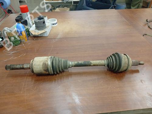 Used Left rear driveshaft Left rear driveshaft LAND ROVER DISCOVERY III (L319) 2.7 TD 4x4 (190 hp) 34474785 34474785