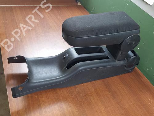 Used Armrest / Center console VW GOLF IV (1J1) 1.9 TDI (110 hp) 25254809