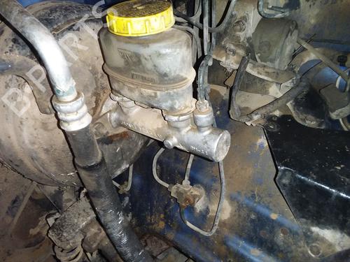 Brake master cylinder NISSAN PICK UP (D22) 2.5 TD 4WD | BP32033414M77