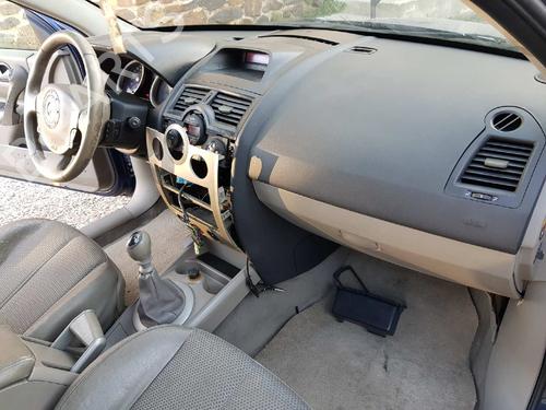 Zwrotnica przednia lewa RENAULT MEGANE II Saloon (LM0/1_) 1.9 dCi (LM0G, LM1G, LM2C) | BP17846516M25 