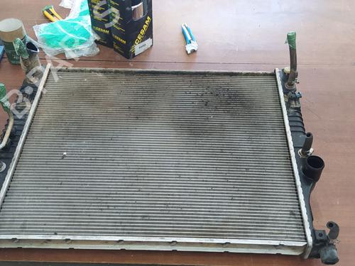 Used Water radiator Water radiator MERCEDES-BENZ M-CLASS (W164) ML 320 CDI 4-matic (164.122) (224 hp) 37424226 37424226