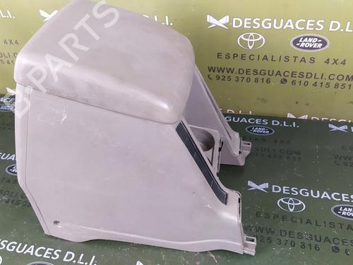 Used Armrest / Center console NISSAN PATROL GR V Wagon (Y61) [1997-2025]  18097113