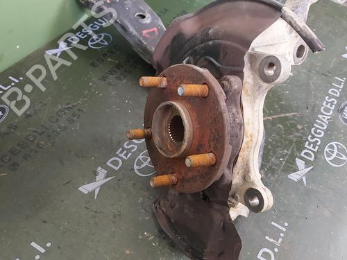 Right front steering knuckle TOYOTA RAV 4 III (_A3_) 2.2 D 4WD (ALA30_, ALA30R) | BP17852940M26 