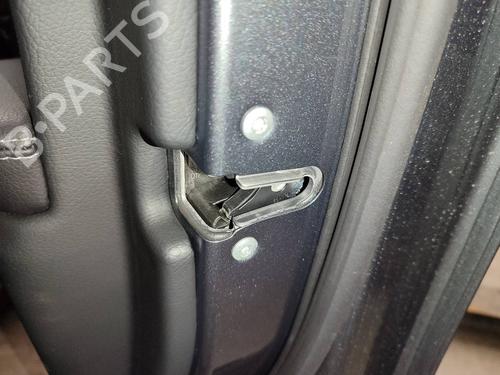 Used Front right lock MERCEDES-BENZ GLC (X253) 250 d 4-matic (253.909) (204 hp) 17854516